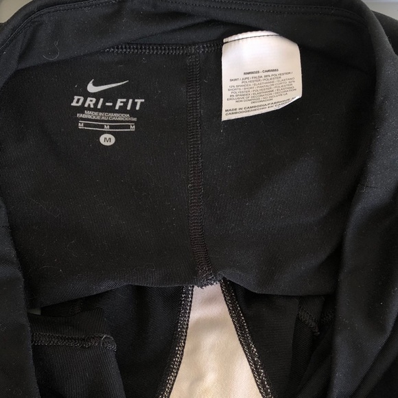 GUC Nike Drifit tennis skirt Medium - Picture 5 of 7